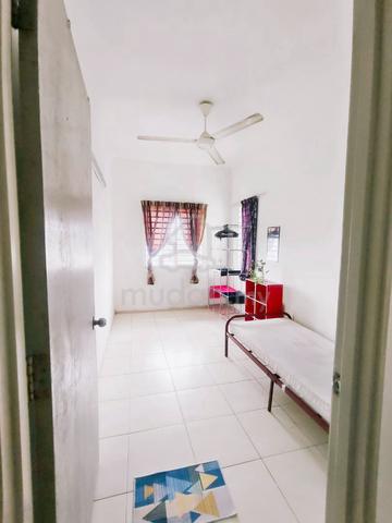 Baiduri Courts (Bukit Puchong) 1