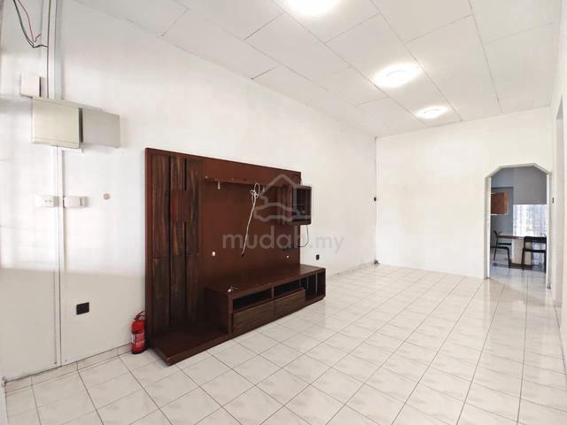 Jalan Rumbia / Taman Daya / Single Storey / Low Deposit 1