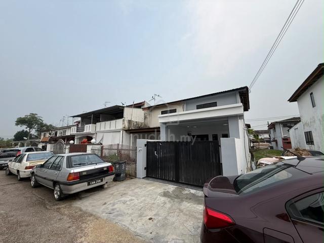 Taman Desa Jaya / Ulu Tiram / Johor 1