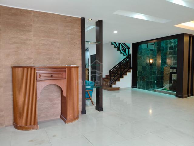 2 sty renovated semi D house butterfly park bandar bukit tinggi 2 klg 1