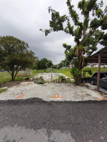 Unique Unblock No-through Street Landed for Rent 1