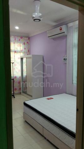 2 medium size bedroom available 1