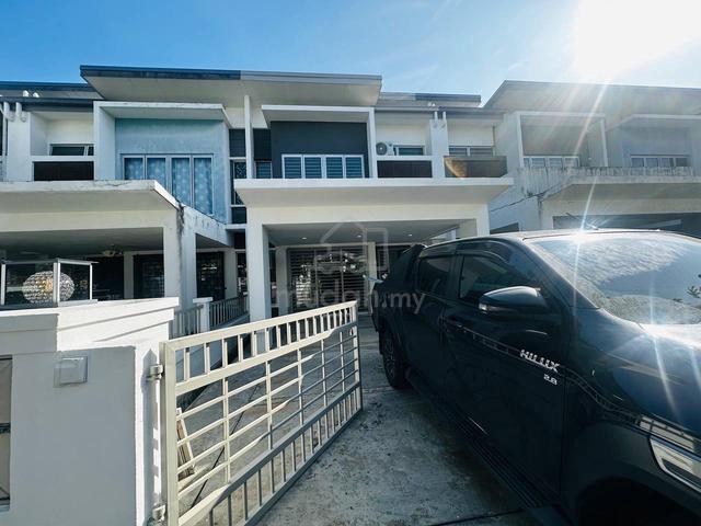 Double Storey Terrace (Viola Naza TTDI), Alam Impian 1