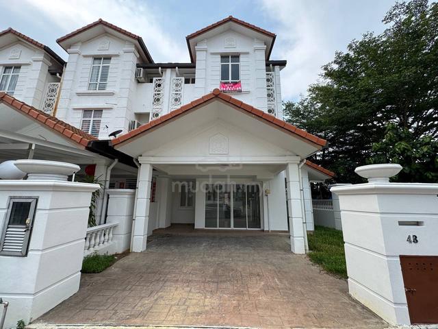 Endlot Three Story Superlink Anjung Sari, Setia Alam 1
