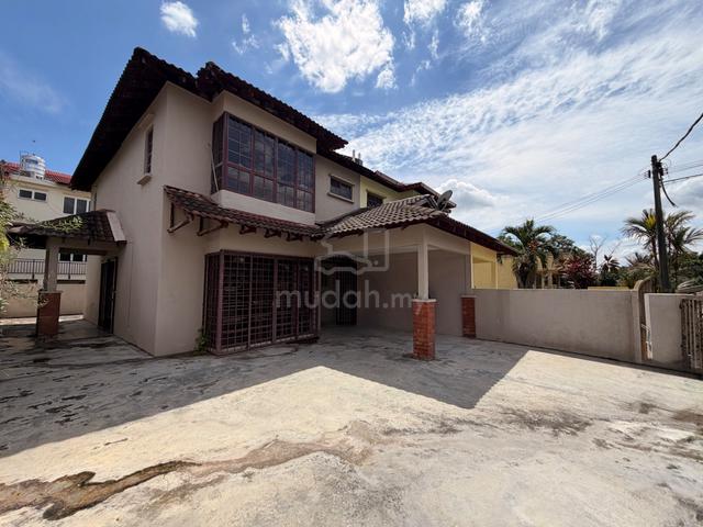 End Lot Double Storey House Seremban Blossom 1