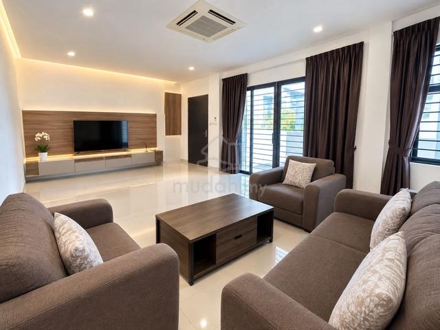Good offer/ Jalan Arang/ 2 storey semi D/ nice unit/ 4 bedroom 1