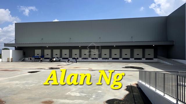 BRAND NEW High GRADE warehouse at Batu Kawan ValdorBrand new, high-st 1