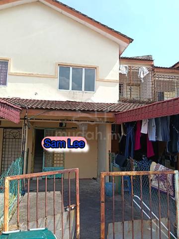 Taman Jasmin Town House Senawang 1st floor unit for Sale 1