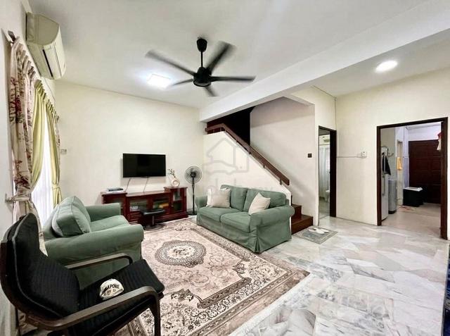 Below market Double storey SD10, Bandar Sri Damansara 22x75 freehold 1