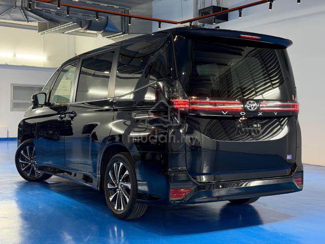 2023 Toyota VOXY 2.0 S-Z HUD P/Boot Free Warranty - 3