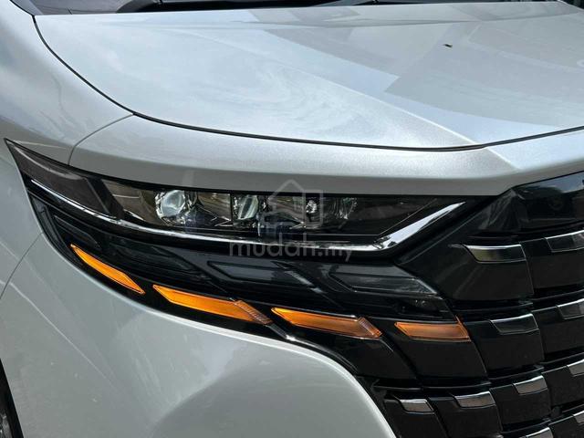 2025 Toyota ALPHARD 2.5 Z SUNROOF 4CAM 5A 7K KM - 5
