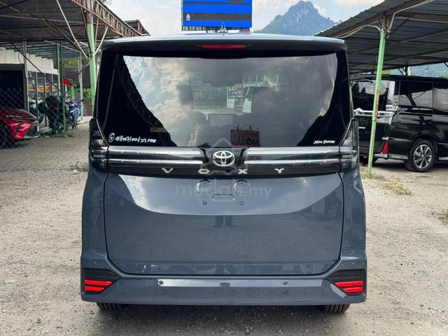 2023 Unreg/ Toyota Voxy 2.0 S-Z/ Side Step - 4
