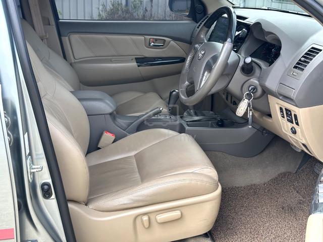 2012 Toyota FORTUNER 2.7 V TRD SPORTIVO FACELIFT - 5