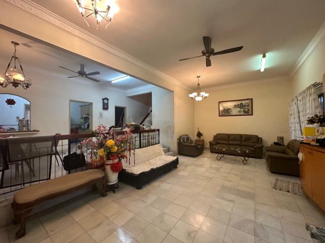 Shah alam jalan kubah 2 storey corner bigger than semi d 1