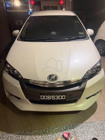 2013 Toyota WISH 1.8 S SPORT SPECS PADDLESHIFT - 2