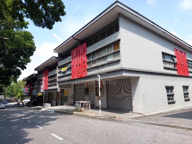 Renovated 2 Sty Shop, Bangunan Avenue 26, Taman Bukit Mewah, Kajang 1