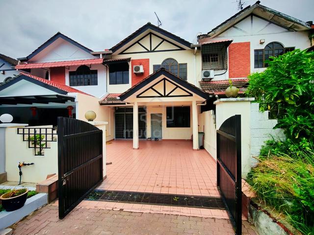 Skudai Taman Sri Putri Good Condition Double Storey House For Sale 1