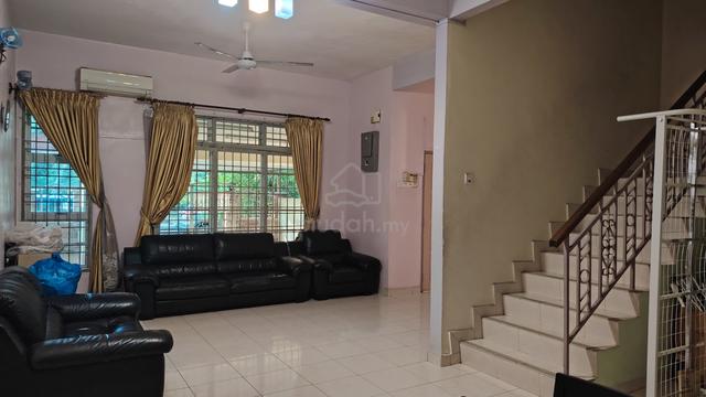 Bandar Laguna Merbok 2.5 Storey Terrace 1