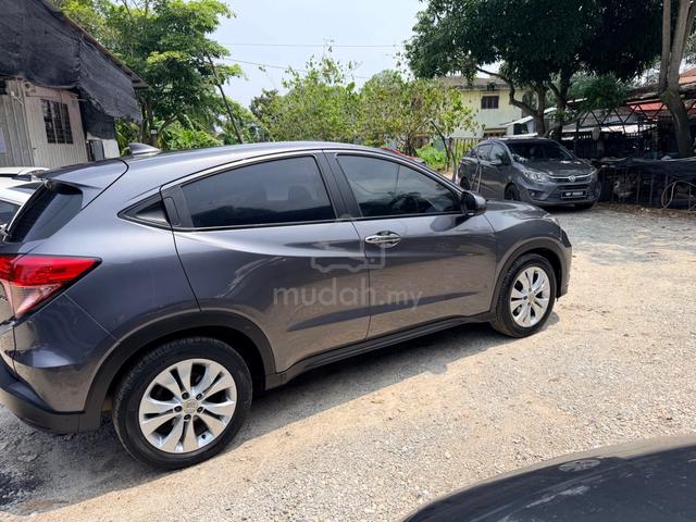 Honda HR-V 1.8 V 1 Own (A)-15 - 4