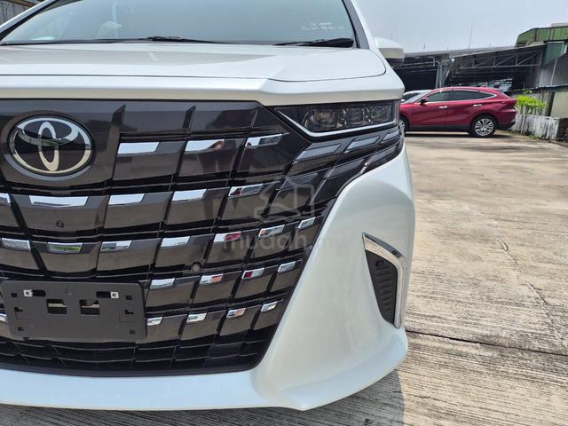 2025 Toyota ALPHARD 2.5 HYBRID X 8 Seaters DIM BSM - 4