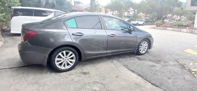 2014 Honda CIVIC 1.8 S (A) - 4