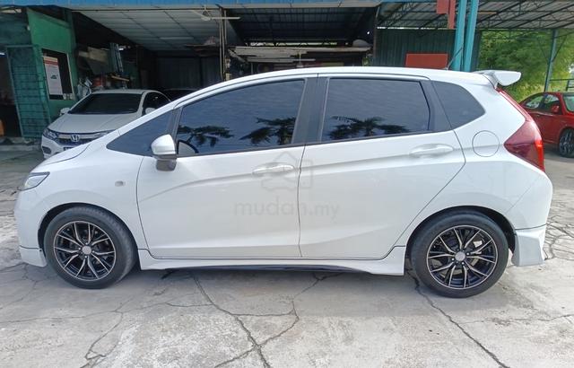 2015 Honda JAZZ 1.5 (A) Mugen - 4