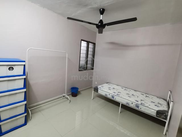 Bilik Sewa Perempuan, Ampang (Medium) 1