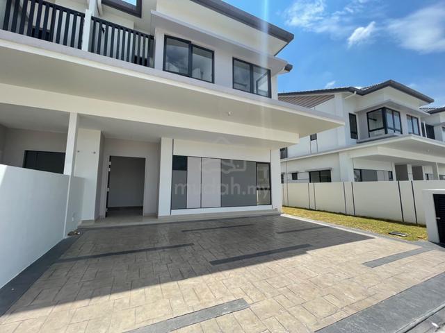 Facing Lake & Freehold Semi D Sejati Lakeside Home 2 Cyberjaya 1