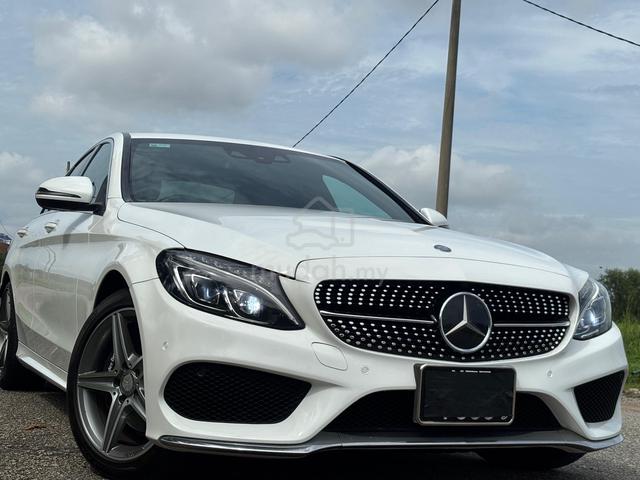 2017 Mercedes Benz C200 AMG LINE Low Mileage King - 3