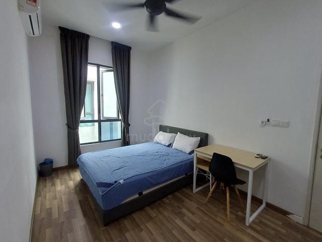 Queen Bedroom for Rent @ Riverville Residences, near Petaling Jaya 1