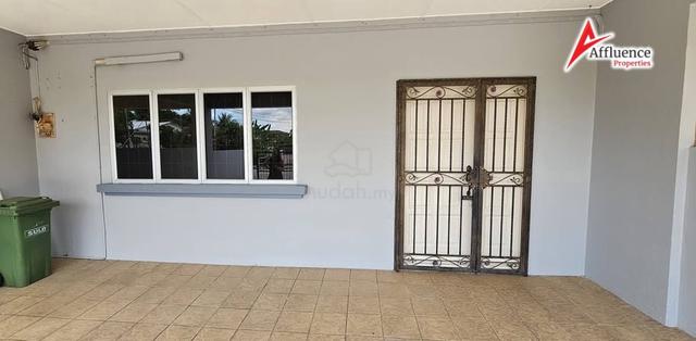 Double Storey Intermediate House at Taman Samarax Samarahan 1