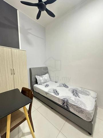 Danga Bay Small Single Room For Rent Unit Available 1