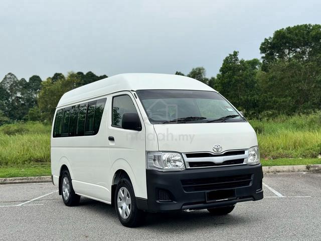 2011 Toyota HIACE 2.7 FACELIFT (M) Window Van - 1