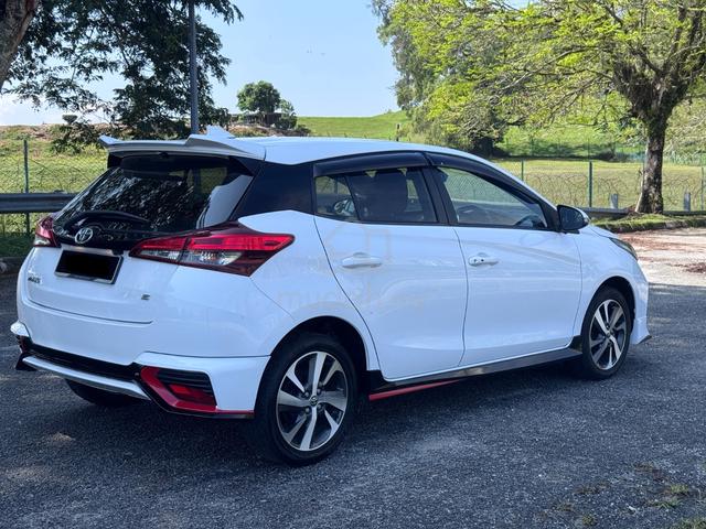 2020 Toyota YARIS 1.5 E (A) - 4