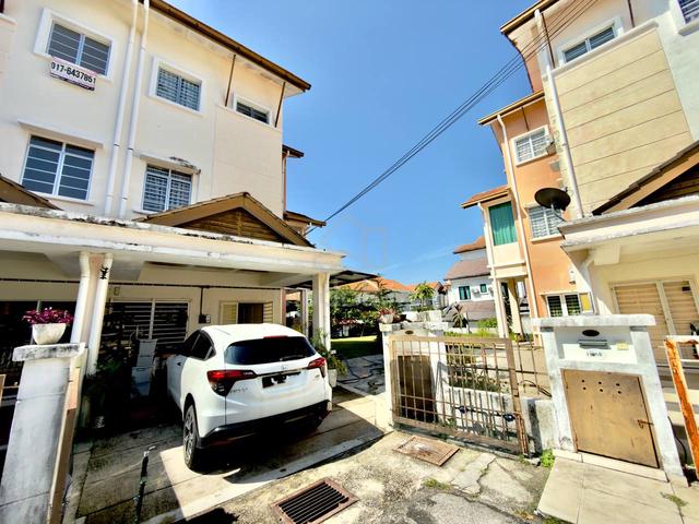 RARE End Lot With Huge Land In AMPANG -De Puncak Ukay Tmn Ukay Perdana 1