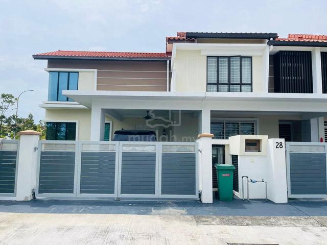 CORNER FREEHOLD 4757ft 2 Storey House Puisi Alam Sari Bangi Ukm 1