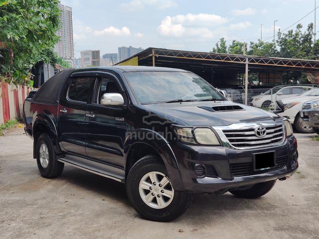 2013 Toyota HILUX 2.5 G VNT FACELIFT (A) - 1