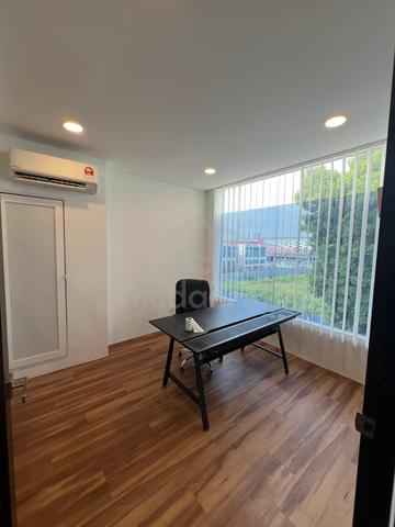 Puchong Puteri Small Office Space Partly Furnished With Lift 1