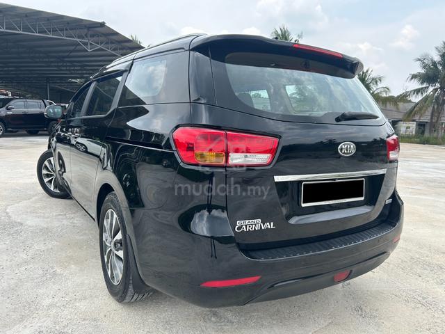 Kia GRAND CARNIVAL 2.2 (A) SX LEATHER POWER BOOT - 4