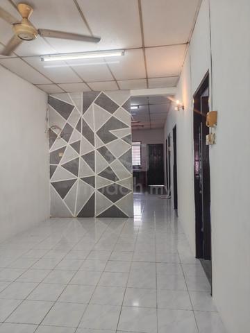 Teres Setingkat Taman Sri Manjung Sitiawan Cash Back Rm 15K Hot Area 1