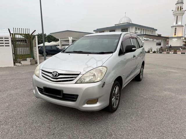 2011 Toyota INNOVA 2.0 E (A)JUALANMURAH NOREPAIR - 3