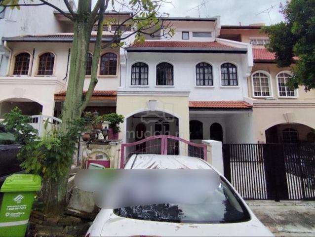 cheap bangsar ria townhouse taman bandaraya desa Bangsar ria 1