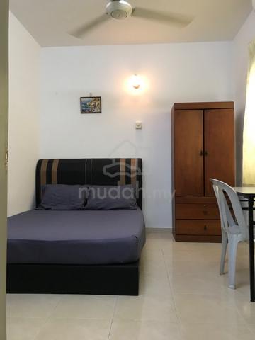 Cozy Medium Bedroom🌻@ Mentari Court For Rent, Room ready on July26 1