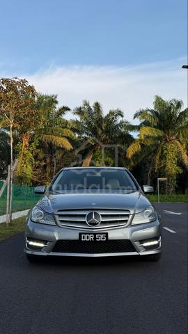 2012 Mercedes Benz C200 CGI BlueEFCY - 1