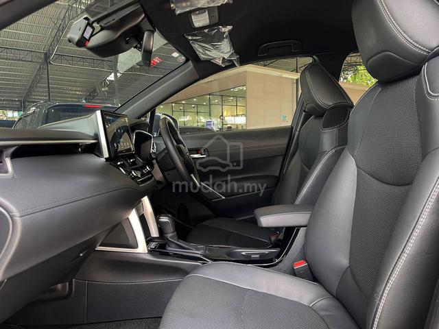 2022 Toyota COROLLA CROSS 1.8 HYBRID - 60K MILEAGE - 3