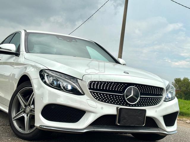 2017 Mercedes Benz C-CLASS 2.0 200 AMG LINE (CBU) - 1