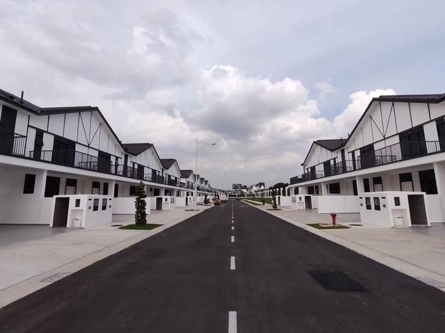 Setia Indah Eco Spring double storey endlot / 4 bedroom 1