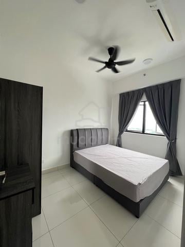 Private room with bathroom for rent 1