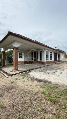 Banglo 4 Bilik 4 Bilik Air di Ketereh 1