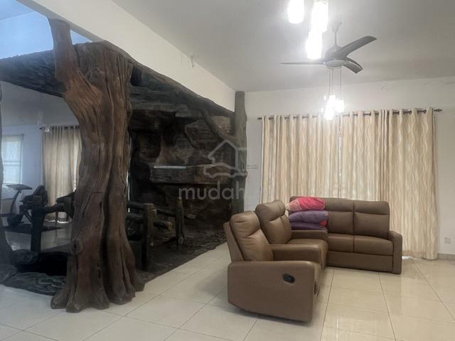 Big Double Storey Semi D | Bandar Laguna Merbok (7,532 sq feet) 1